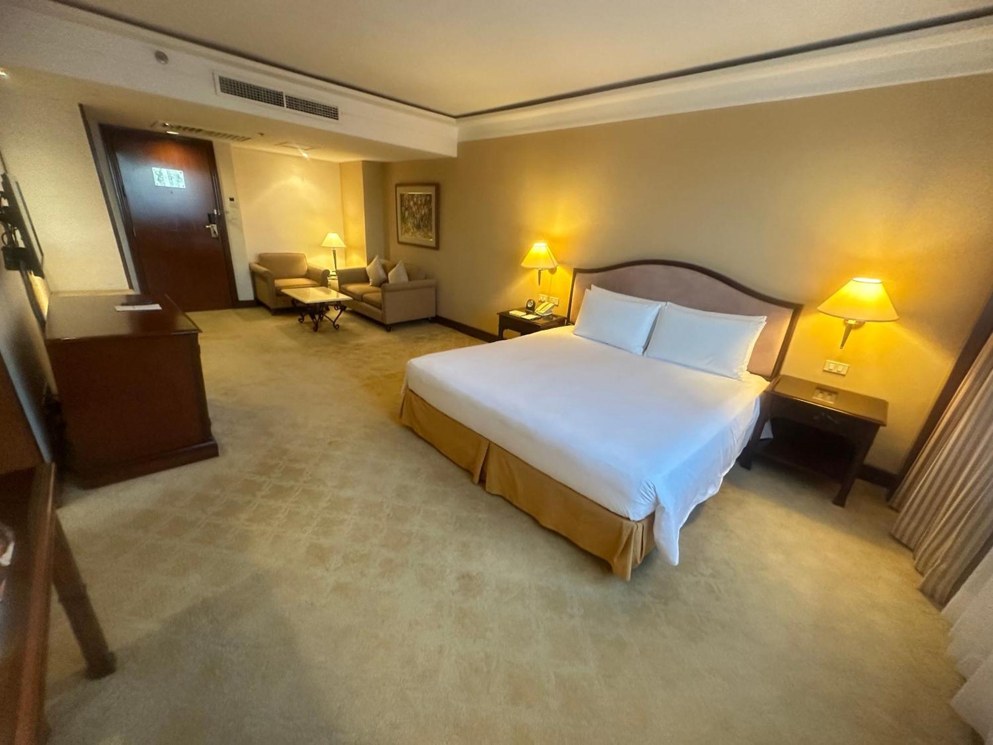 Marco Polo Plaza Cebu Exterior foto A room at the hotel