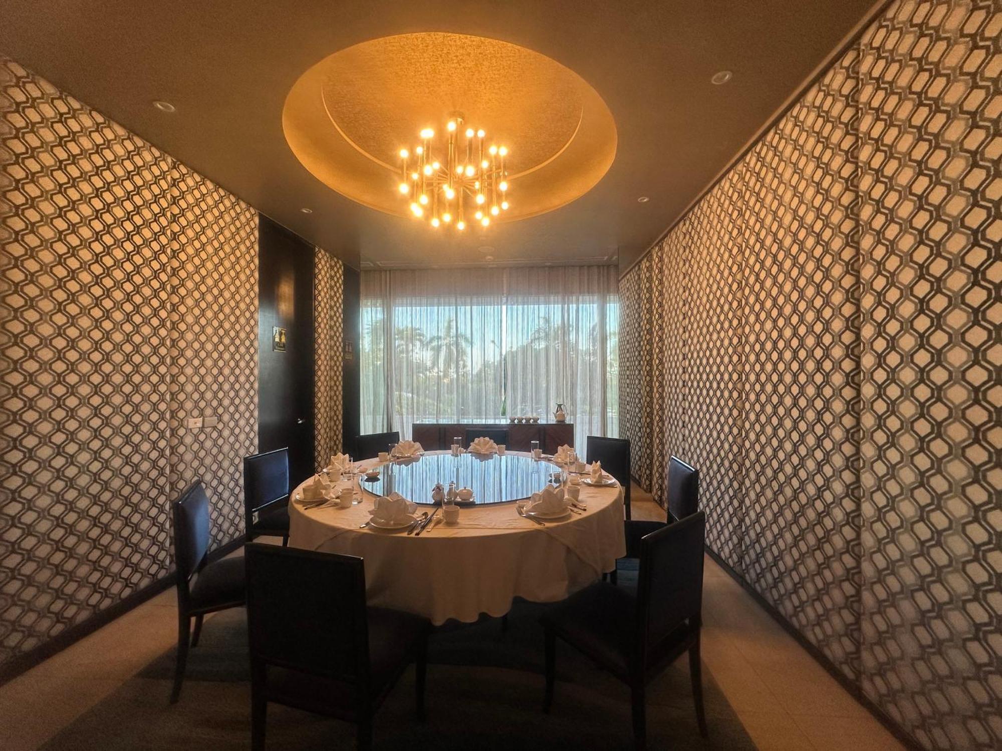 Marco Polo Plaza Cebu Exterior foto Private dining room at the restaurant